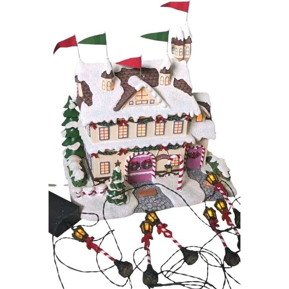 Hawthorne Village Santa & Mrs Claus' Castle Rudolph's Christmas Town Light Posts - Picture 3 of 16